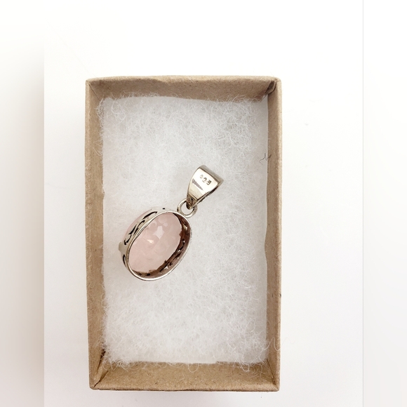Sterling Platform Rose Quartz Pendant - .925 Sterling Silver - Picture 16 of 16
